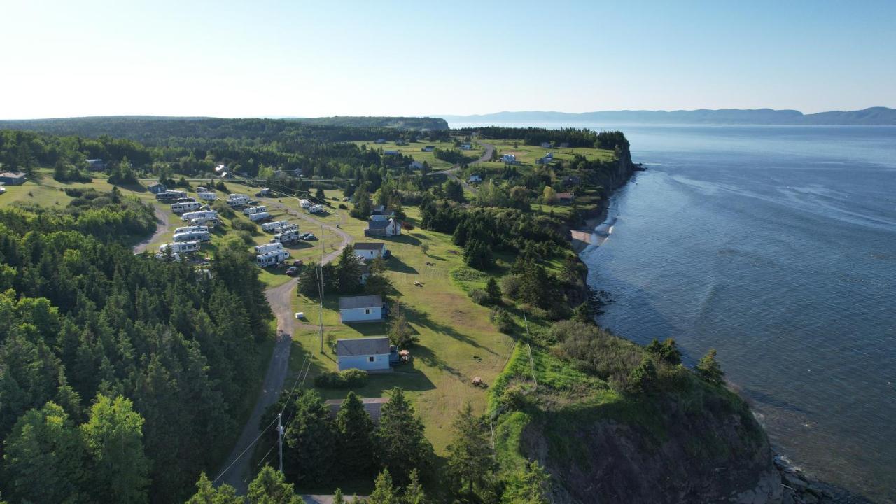 Hebergement Fort Prevel Saint Georges De Malbaie 외부 사진