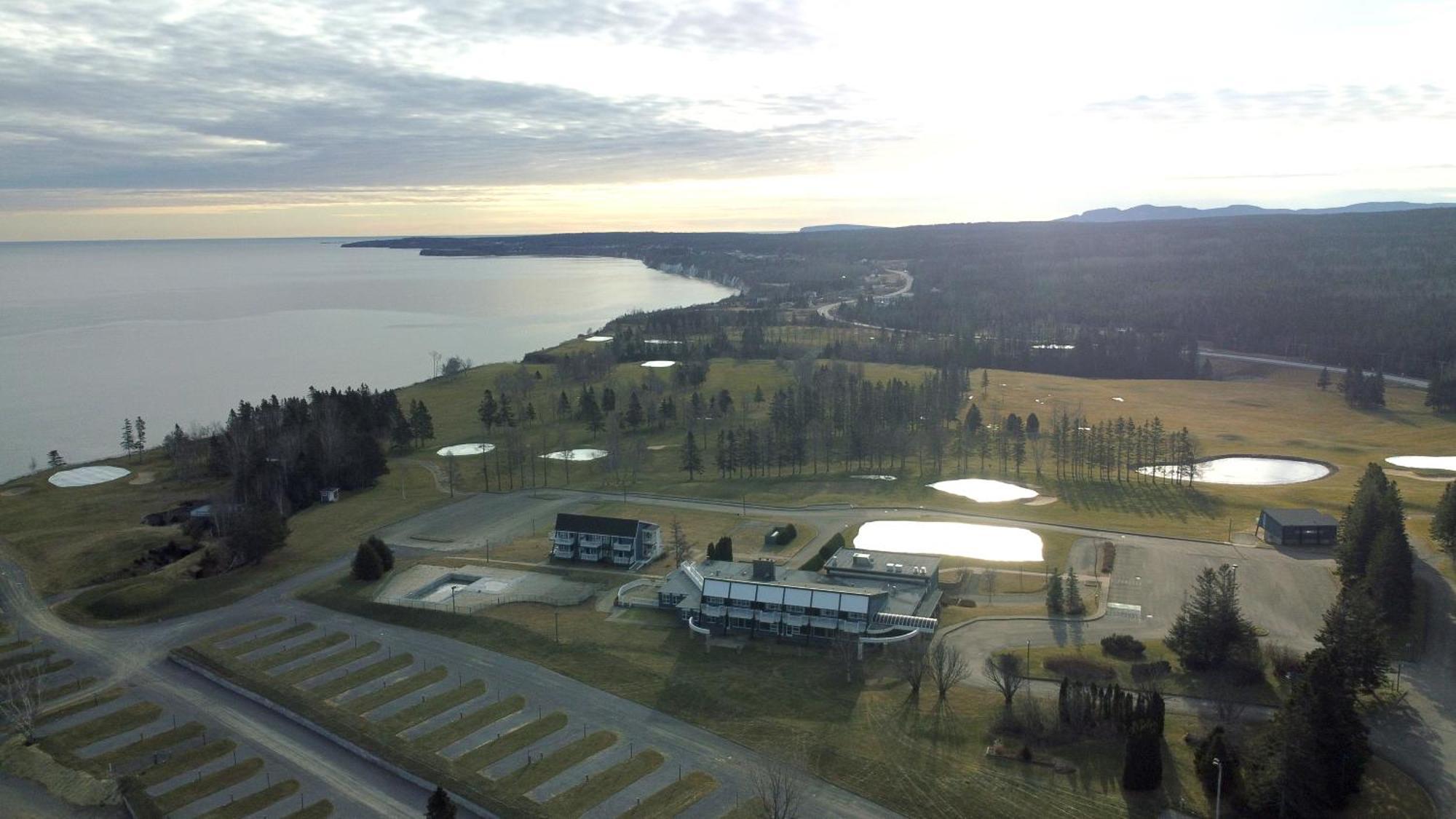 Hebergement Fort Prevel Saint Georges De Malbaie 외부 사진