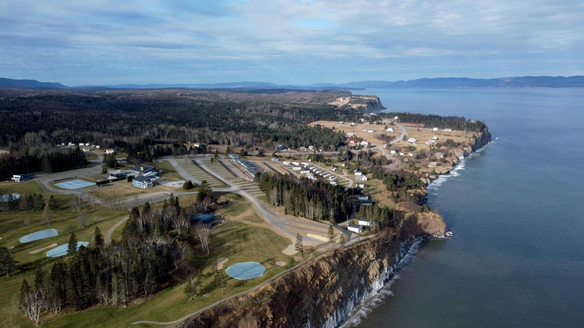 Hebergement Fort Prevel Saint Georges De Malbaie 외부 사진